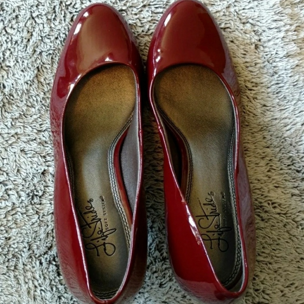 Dress shoes